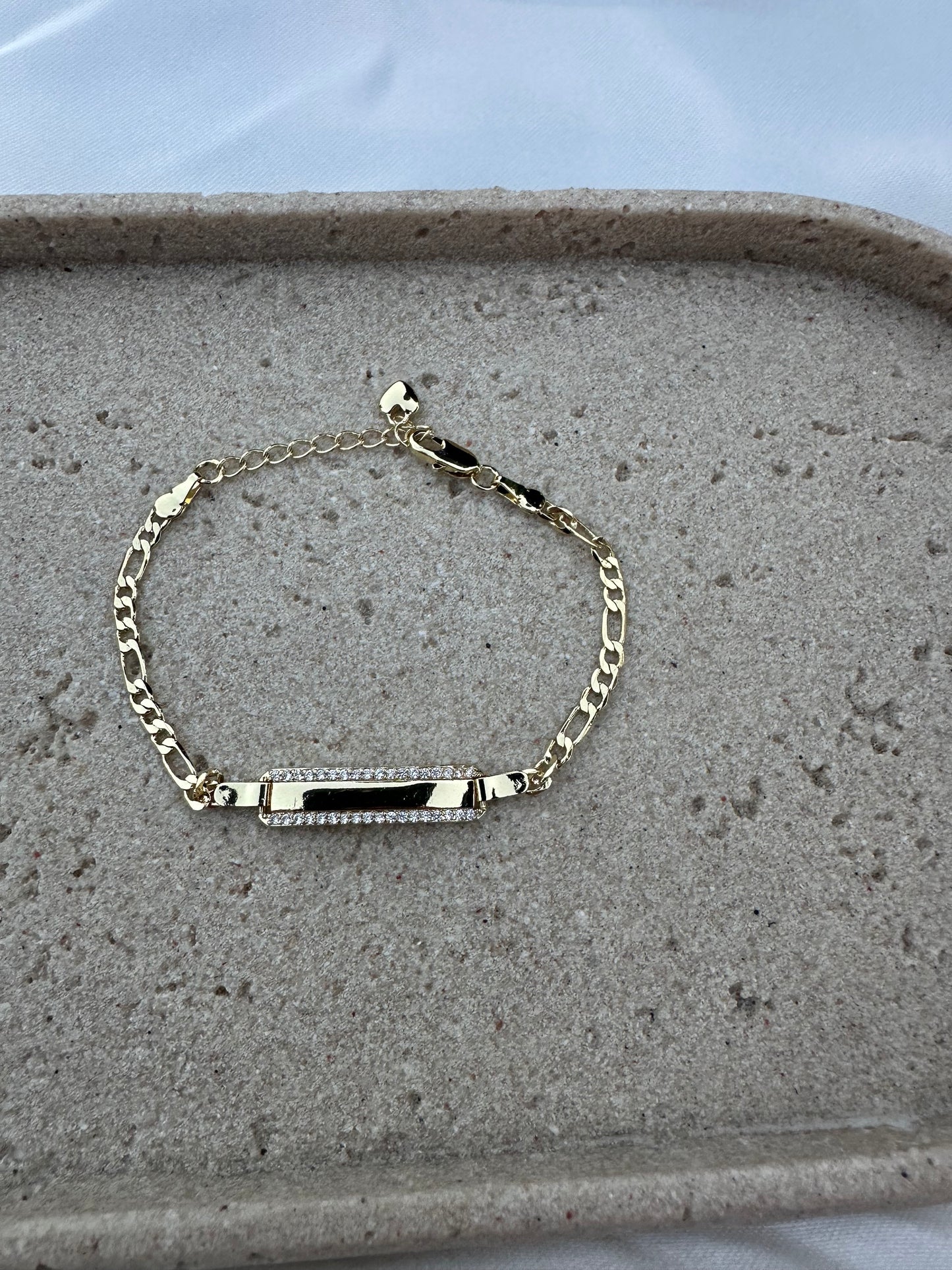 Everluxe Pavé Bar Bracelet – Gold Plated Cuban Link