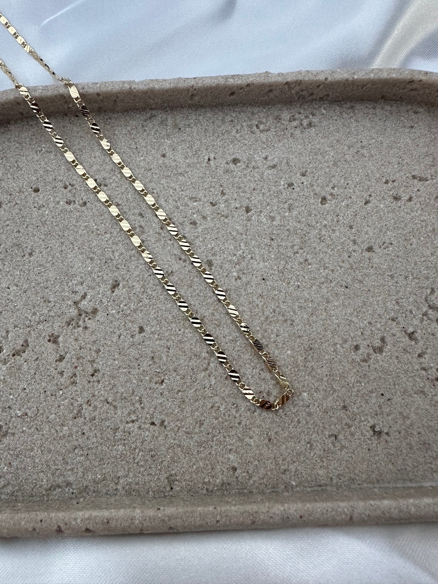 Flat Twisted Gold-Plated Chain Necklace – Minimalist Layering Jewelry