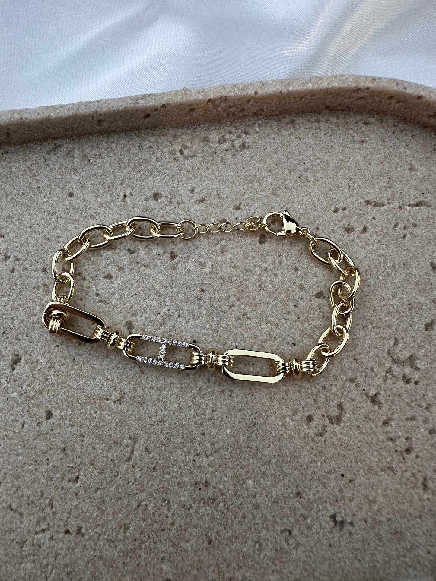 Everluxe Link Chain Bracelet – Gold Plated with CZ Detail