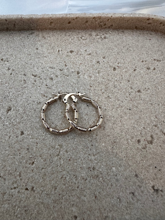 Everluxe Twisted Hoop Earrings – Gold Plated